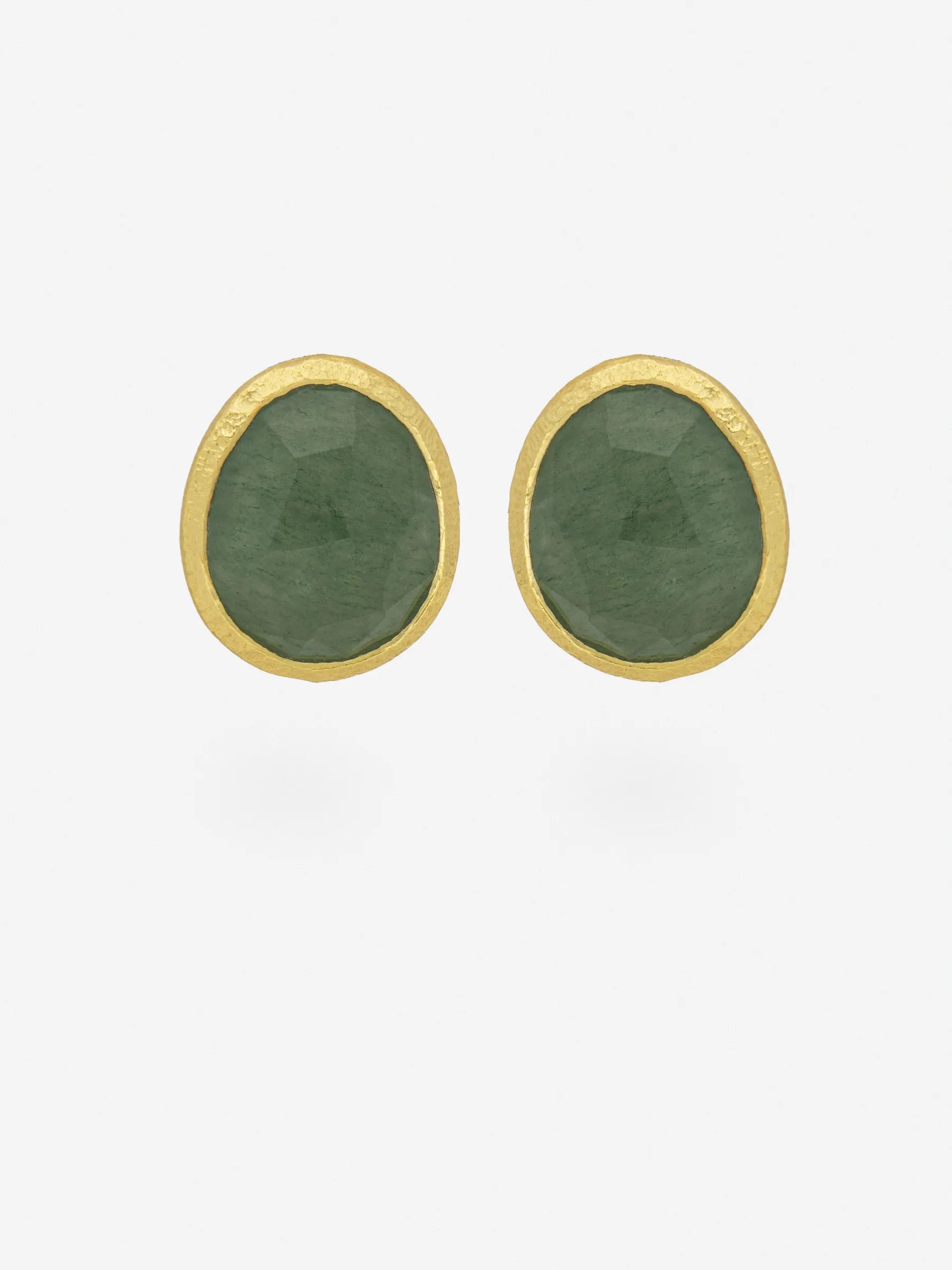 Pendientes de botón de plata 925 chapada en oro con aventurina verde