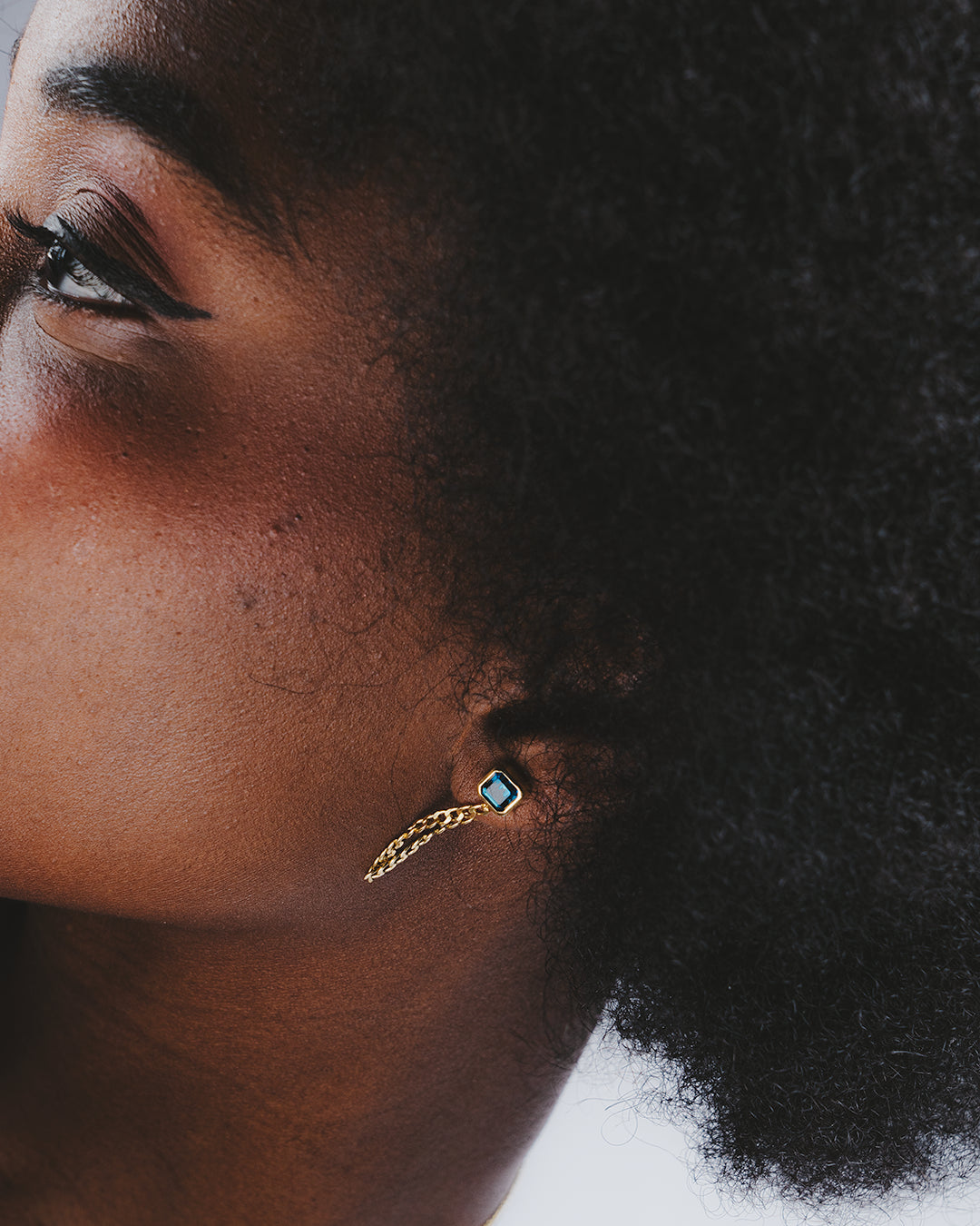 Aurorablaue Ohrringe