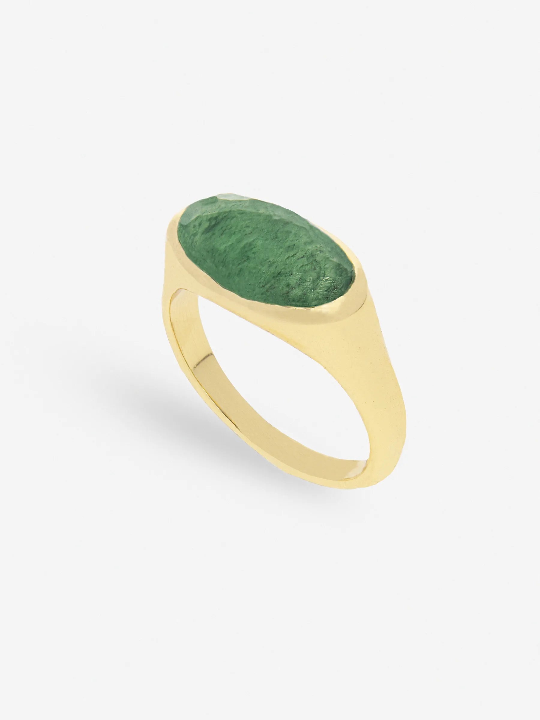 925 silver gold plated ring with green jade in horizontal design